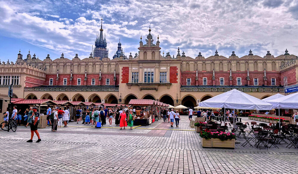 © iStock.com/PercyAlban Rynek Glowny square